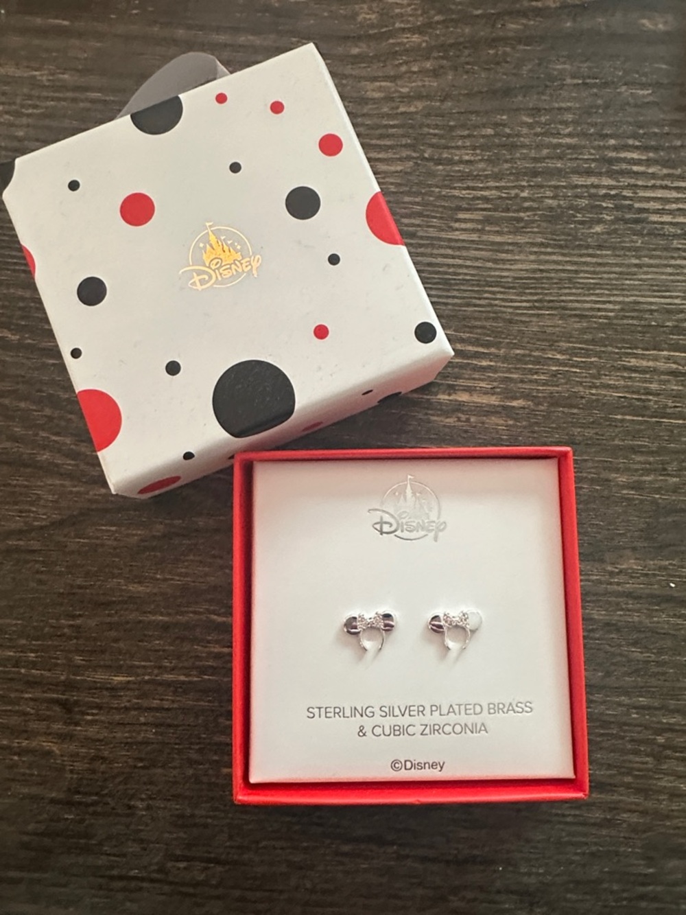 Disney Minnie mouse ears earrings NWT